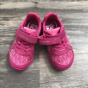 Stride Rite Sneaker